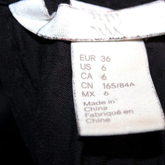 H&M Mock Neck Blouse Black Size 6 - Picture 9 of 9